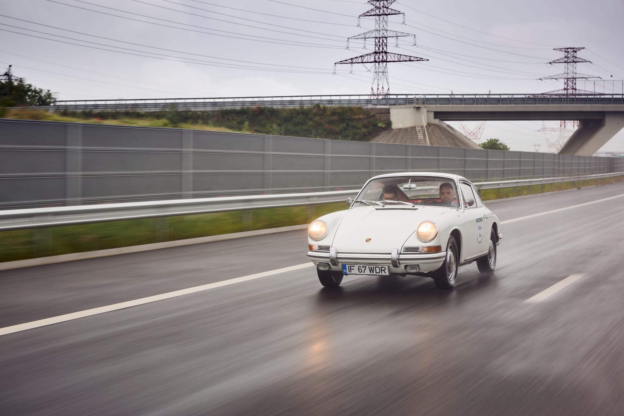 Porsche 912 from 1967 in motion